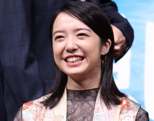 上白石萌音“再登板”の布石？『カムカム』クランクアップ写真を異例の非公開でファン騒然