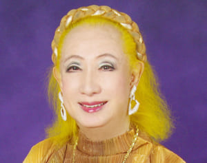 美輪明宏が考える、日本人がマスクをきちんとつける理由