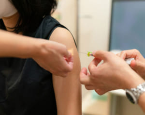 「これまでの常識が通じない」医師が警戒するオミクロン株の感染力