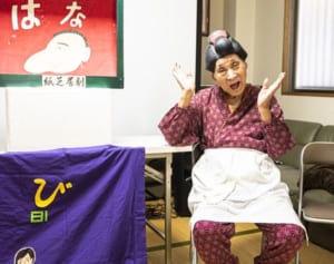 89年間ゲイを隠して西成へ　カムアウトし見つけた「家族」たち