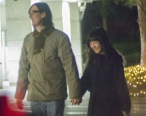 【一周忌】神田沙也加さん　今も続く元夫の献身…愛犬引き取り、生前は手つなぎサポート