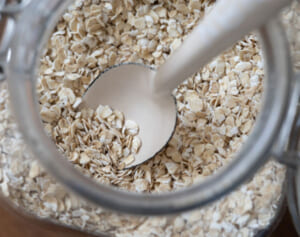 食物繊維は白米の19倍！ローラ、指原も食べている「オートミール」糖質OFFレシピ5選