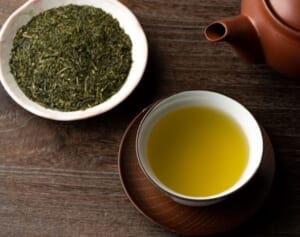 何気なく捨ててるお茶が活躍！　美味しく体整う茶がらレシピ