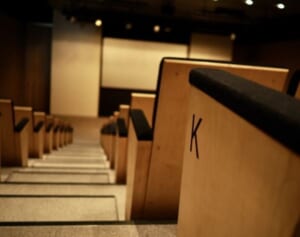 Snow Man向井康二「生尻事件」とは？体当たり演技を語る