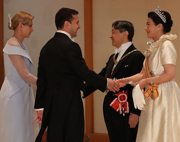 親日家・ゼレンスキー大統領夫妻と両陛下の“即位の礼”交流写真