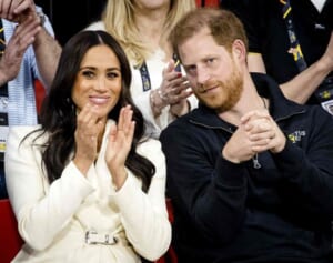 メーガン妃 ウクライナの国旗を逆さに描いて炎上