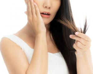 “女性の困り髪”対処法「乾燥・うねり」はオイル・クリームケアを