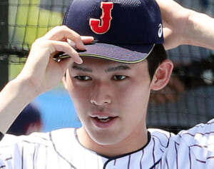 佐々木投手へ“詰め寄り”球審に評価真っ二つ！ダルビッシュは擁護もマツコは「マウント」と批判