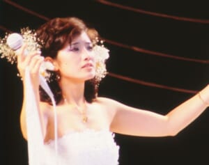 山口百恵さん　引退後も仕事の窓口に…急逝した“育ての親”マネージャーと“49年の絆”