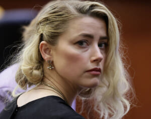 「アンバー・ハードを降板させて！」記録的な数の署名が集まる