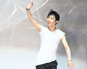 羽生結弦「盗まれた！」とファン騒然…名古屋のショー会場で起きた“サイン消失”騒動