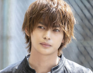 神尾楓珠『ナンバMG5』現場密着で美腹筋チラリの大サービス