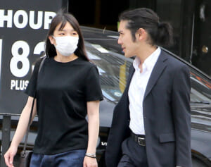 眞子さん　円安、小室さんは試験に2度不合格でも…お買い物は“NYの成城石井”の高級志向