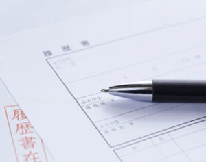 企業が就活生の「裏アカ」調査に賛否両論…人権侵害、なりすまし危惧する声も