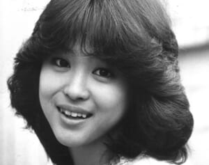 下降気味だった松田聖子の人気に再び火をつけた名曲『夏の扉』