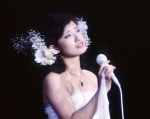 山口百恵さん“スターになっても驕るな”弔問にも駆けつけた亡き恩人マネジャーの教え