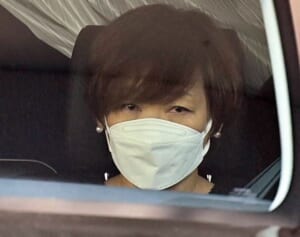 昭恵さんが乗る車両に警護車両が前方不注意で追突…安倍氏銃撃から再びの失態に「プロ意識ない」と批判殺到