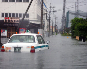 冠水した地下道で高齢女性が溺死…豪雨災害から命を守る新ルール7