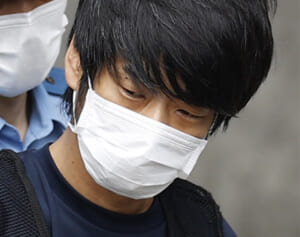 山上容疑者　統一教会に謝罪、献金を継続…事件後も続く母親の“教会愛”に広がる驚きと戦慄