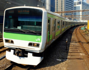 「交番行くからな」駅係員が非常停止ボタン押した乗客を罵倒…JRは「安全を守る使命感あった」と陳謝