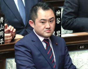 吉川赳議員　雲隠れ中の“ブログ釈明”報道で批判殺到…さらに離党後もプロフィールには「自民党」と記載中