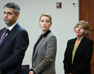 アンバー・ハード 控訴審に向けて弁護士をクビに