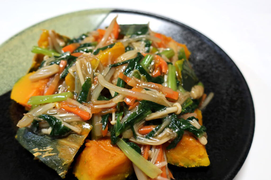 “値上げの秋”から始める【10の食費節約ワザ】「安いきのこは生のまま冷凍保存で、うま味もアップ」