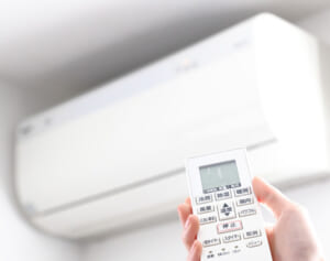 月2800円も！夏の電気代は“体を冷やすこと”で削減できる！