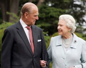 チャールズ3世即位で、アーチーとリリベットは「王子・王女」の称号を得るのか