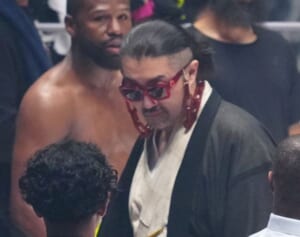 ごぼうの党・奥野氏“花束投げ捨て”を釈明も反省ナシで「公私混同」「日本人の品位損なった責任取れ」と火に油