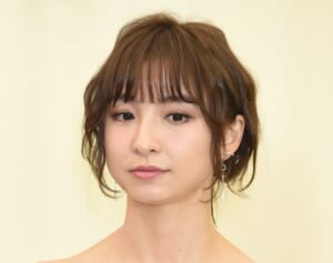 「子供がかわいそう」篠田麻里子　離婚後初ドラマでの不倫妻役…“元夫との泥沼騒動”想起で困惑の声