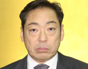 香川照之だけじゃない！ホステスが見た有名人の夜の蛮行「元野球監督にTバックを引き上げられた」