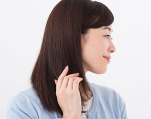 美容師がやってる“お湯溶きリンス”でサラツヤ髪を速攻手に入れよう！