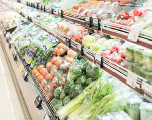 スーパーで「賢く買う順」を現役販売員・青髪のテツさんらが指南「野菜売り場は一番最後に！」