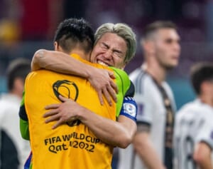 「産んでくれてありがとう」浅野拓磨を強くした9人家族の絆…パートで家計支えた母へ送っていた感謝のメール