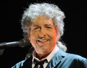 ボブ・ディラン 高校時代の恋人に送っていたラブレターがオークションに