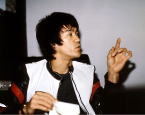 ブルース・リー 死因に「水の飲み過ぎ」の可能性が浮上