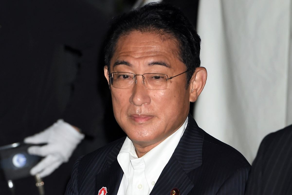 岸田首相 更迭大臣に説明責任求めてきたのに公選法違反疑惑報道…「範を示せ」「ブーメラン」の大合唱