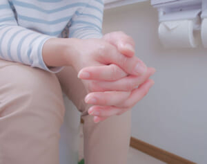 衝撃の新研究…おしりの洗浄1日2回以上で“おもらしリスク”急上昇！