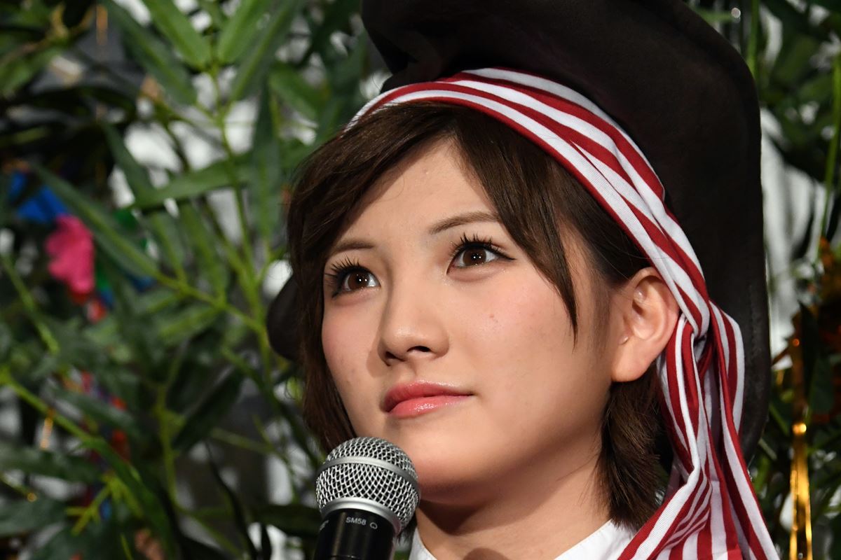 AKB48岡田奈々が卒業発表も…無言貫く猪野広樹のインスタに批判殺到「なぜ卒業まで待てなかったのか」「責任とって」