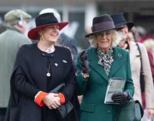 カミラ王妃　王室のクリスマスに初めて自身の子どもと孫を招待