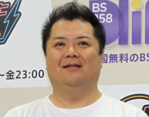 ブラマヨ小杉「冬でもTシャツのみ」ツッコミ記事から6年でも変わらぬ“季節感ゼロ”