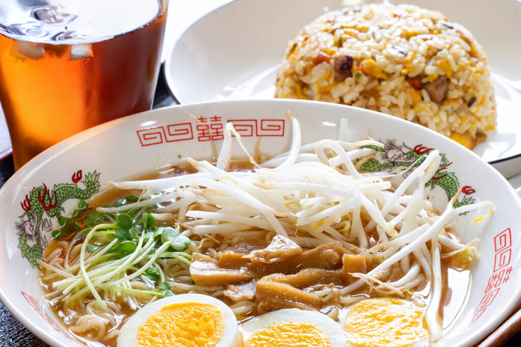 「ラーメンライス」大好きな人は歯周病にご用心！最新研究で判明