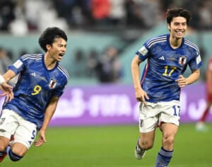 三笘＆田中“鷺沼兄弟”の活躍に母校も熱狂！SNSで相次ぐ“銅像建立”要望に教育委員会は「要望あれば検討する」