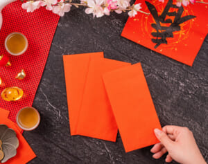 観光再開！ だけど台湾で道に落ちている“お年玉袋”紅包を拾うと、死者と結婚!?