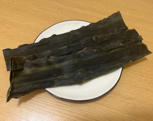 乾燥や冷えに悩む女性に！ミネラル溶け出す「昆布風呂」入浴法とは？