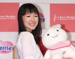 こんまりの「子育て優先で片づけ諦め」発言で際立つ“学び直し支援”岸田首相の育児への無理解