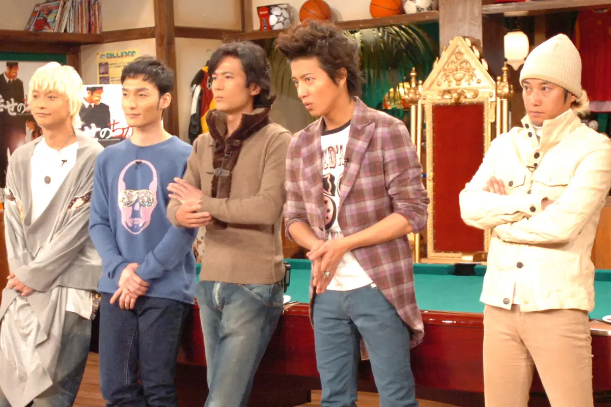 草彅剛 主演ドラマ『罠の戦争』で起きていたSMAP5人の“再集結” | 女性自身