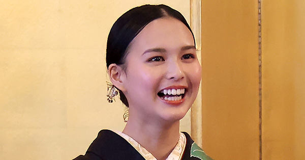 貴乃花氏次女・白河れい デビュー即レギュラー獲得に違和感続出…「親の力借りたくない」発言も家族トーク披露の矛盾 | 女性自身