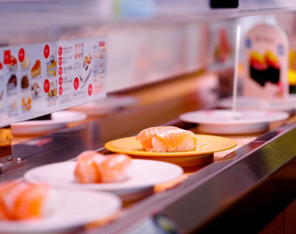 好きな回転寿司チェーン店ランキング！3位「はま寿司」2位「スシロー」を抑えた一位は？